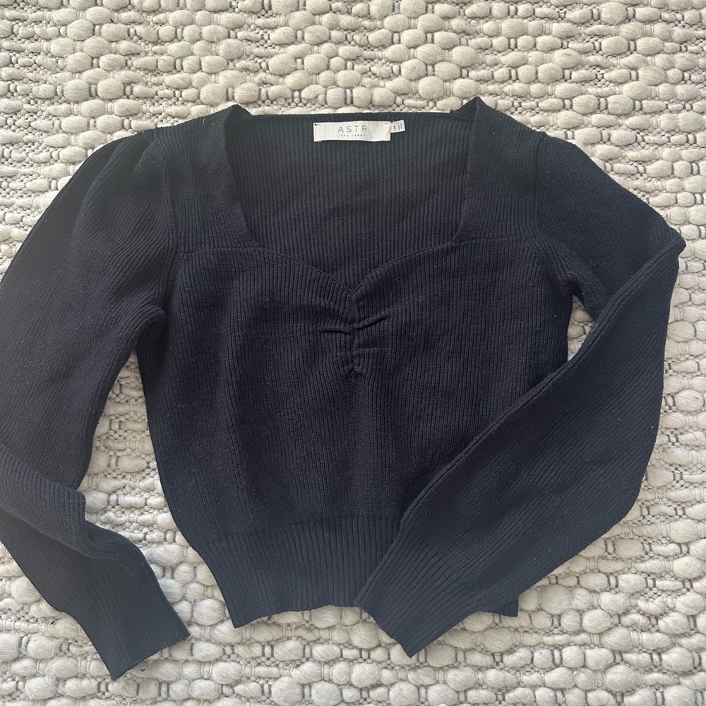 ASTR the Label Sweetheart Neck Sweater